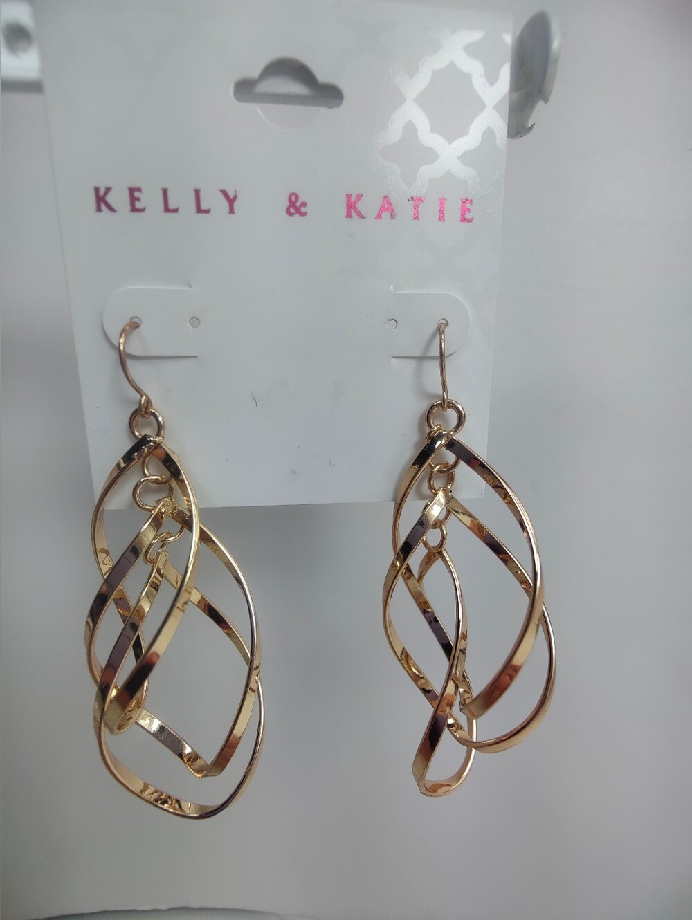 Kelly & Katie Gold Tone Open Teardrop Dangle Earrings NWT Fish Hook 2.25"